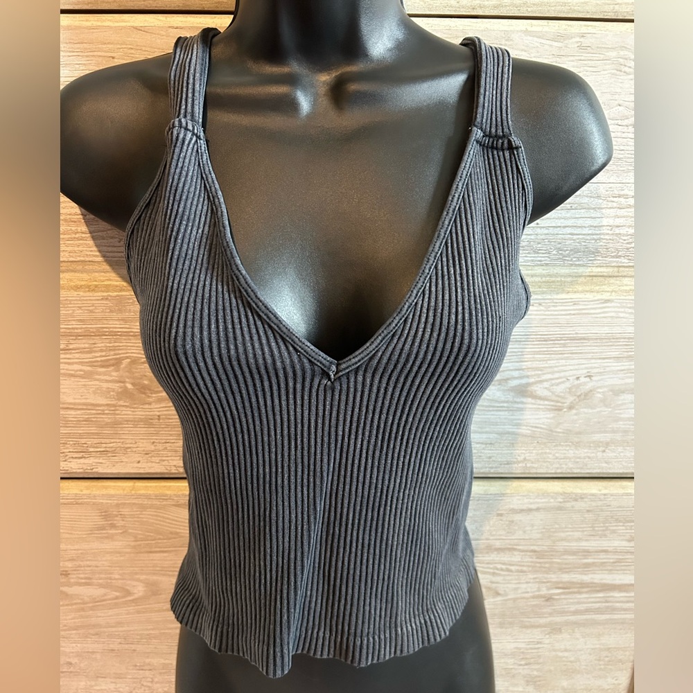 Grey distressed tank